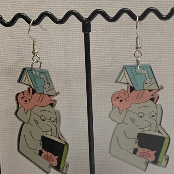 Elephant Earring, Pig Earring, Book Earring, Gift Idea, Educator Earring, Read - Picture 4 of 4